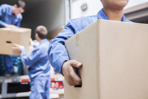 Local commercial movers planning an office relocation in Kentish Town
